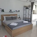 Attic8 Apartment *