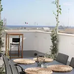 Apartment Attic8 *