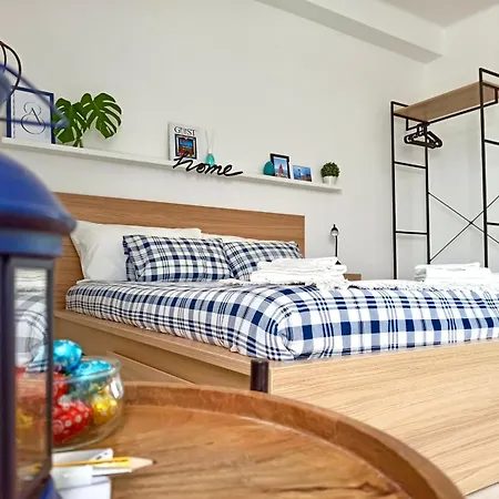 Attic8 Apartment Bari