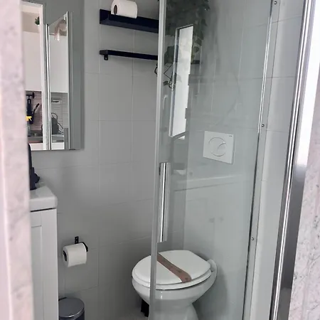 شقة Attic8 باري